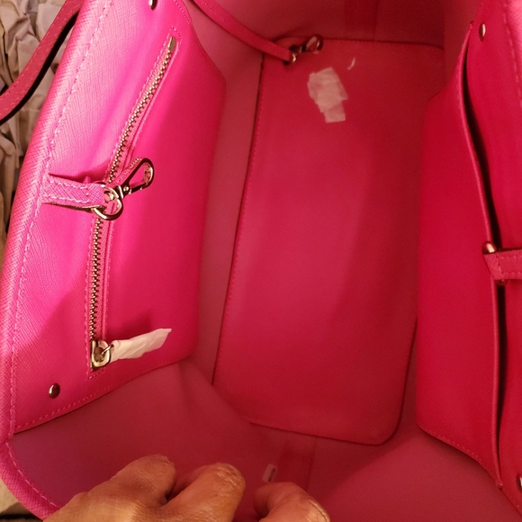 Tote - Picture 2 of 5